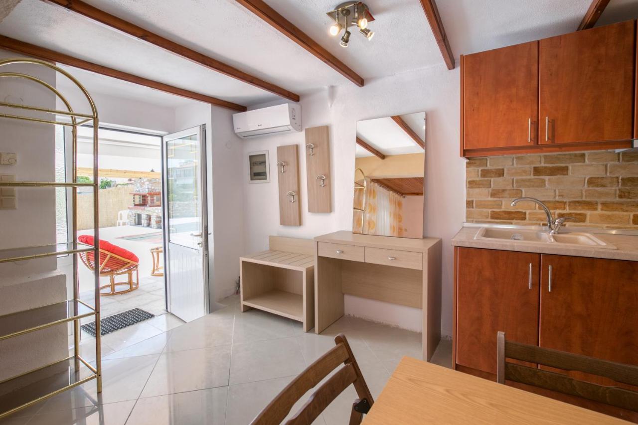 Villa Elpis 2 리메나리아 외부 사진